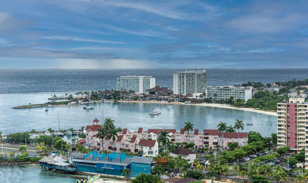 Pampered In Paradise Near Ian Fleming Airport Ocj オーチョ・リオス エクステリア 写真